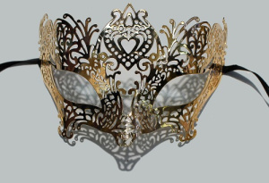 Маска металл ажурная золотая